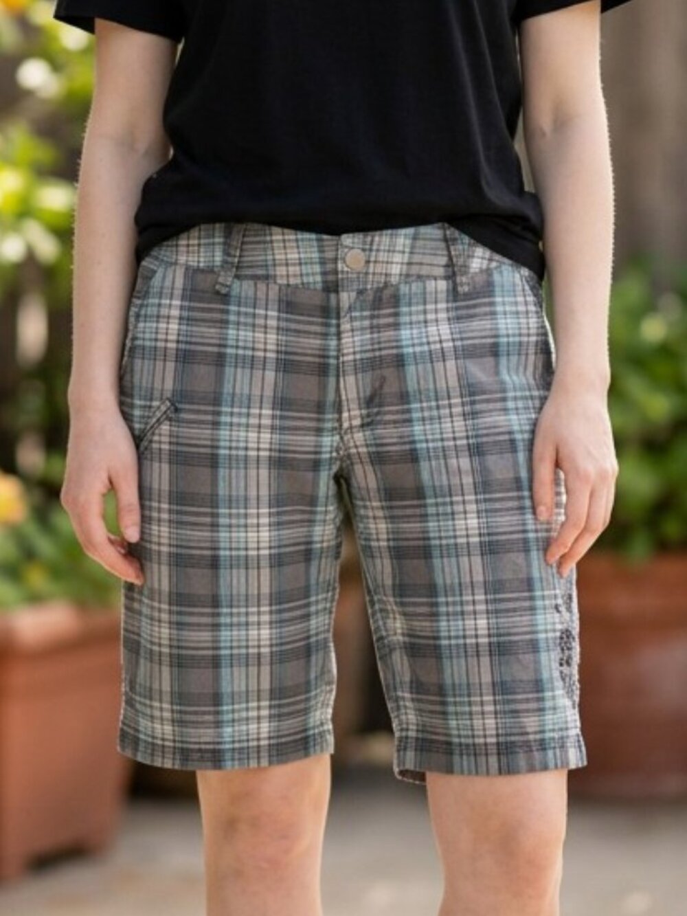 FOX Women's Plaid Shorts Gray Blue Multi-Color (Size L)